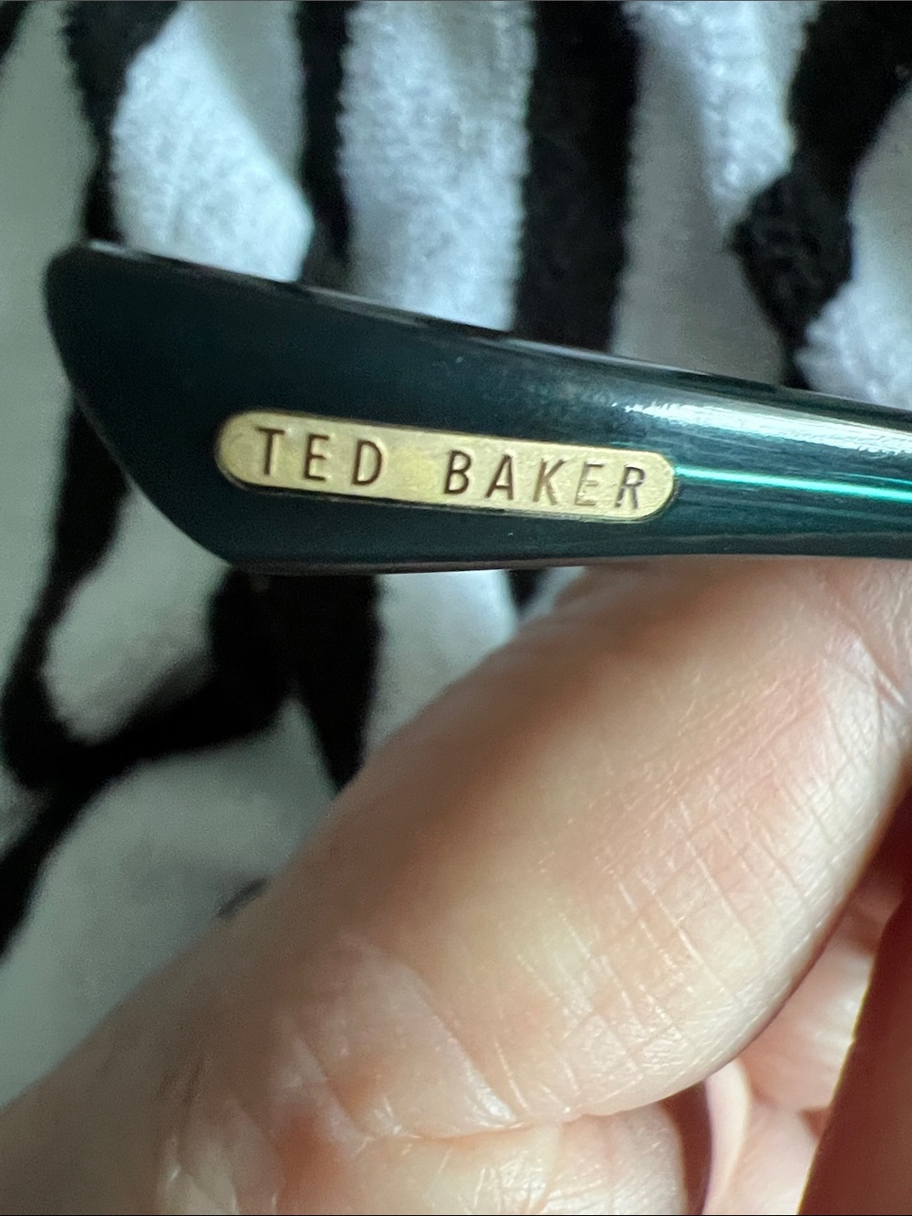 Ted Baker Teal and Black Sunglass Temple Arm with Logo - Picture 6 of 12